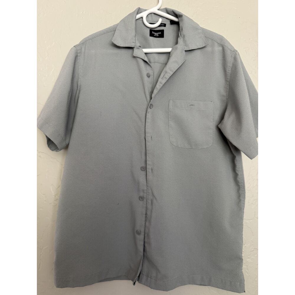 Haggar wrinkle free Medium short sleeve gray mens shirt